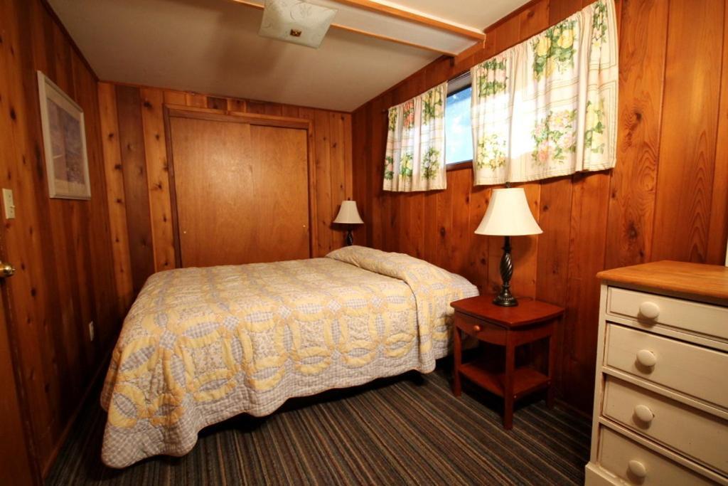 North Beach Inn Eastsound Room photo